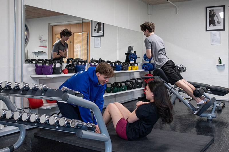 Fitness-paa-skals-efterskole